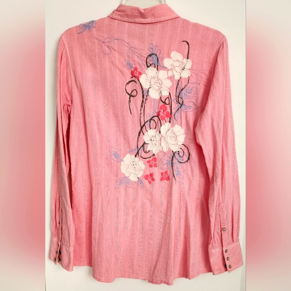Ariat Shirt - NEW
